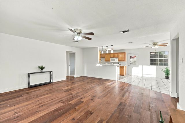 304 Sage Trail, Springtown, TX 76082