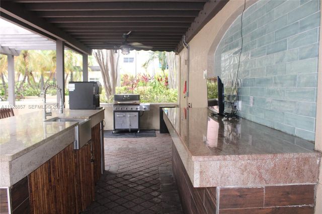 520 SE 5th Ave 2312, Fort Lauderdale, FL 33301