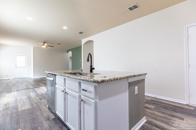 415 Unicorn, San Antonio, TX 78245