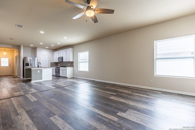 415 Unicorn, San Antonio, TX 78245