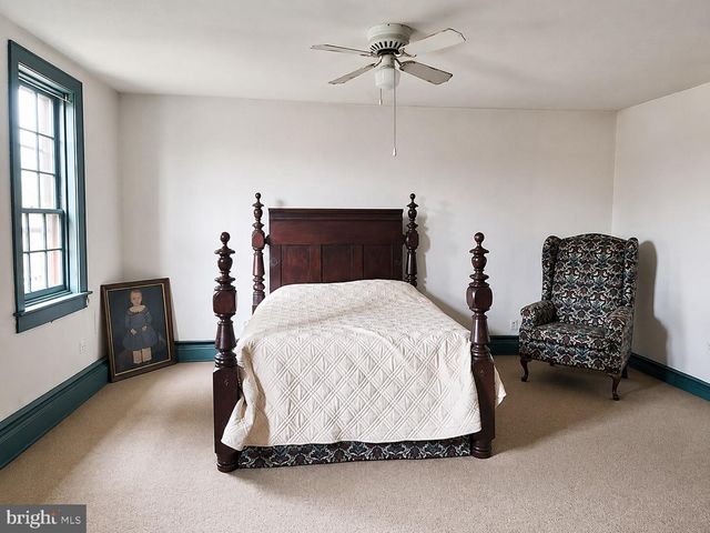 206 E KING ST, East Berlin, PA 17316