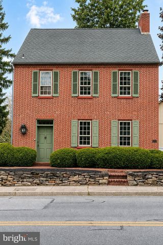 206 E KING ST, East Berlin, PA 17316