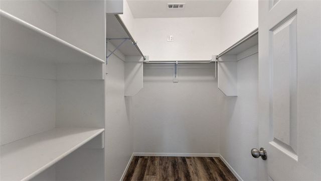 612 Woodcreek Loop, Lowell, AR 72745
