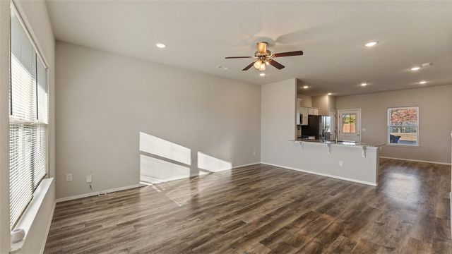 612 Woodcreek Loop, Lowell, AR 72745