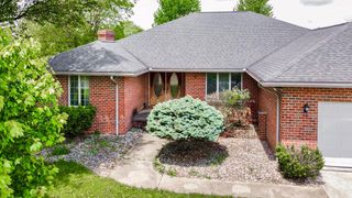 1320 Oakridge Rd, Bucyrus, OH 44820