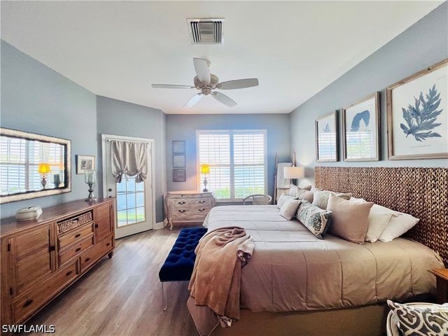 3250 W Crown Pointe BLVD 101, Naples, FL 34112