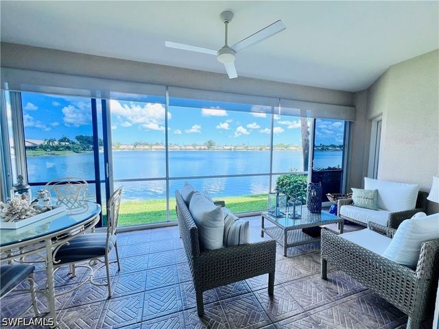 3250 W Crown Pointe BLVD 101, Naples, FL 34112