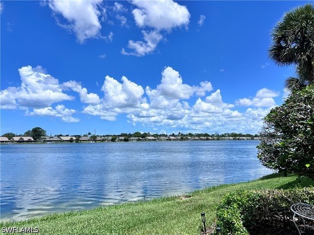 3250 W Crown Pointe BLVD 101, Naples, FL 34112