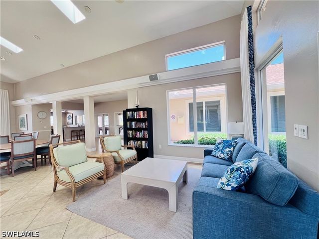3250 W Crown Pointe BLVD 101, Naples, FL 34112