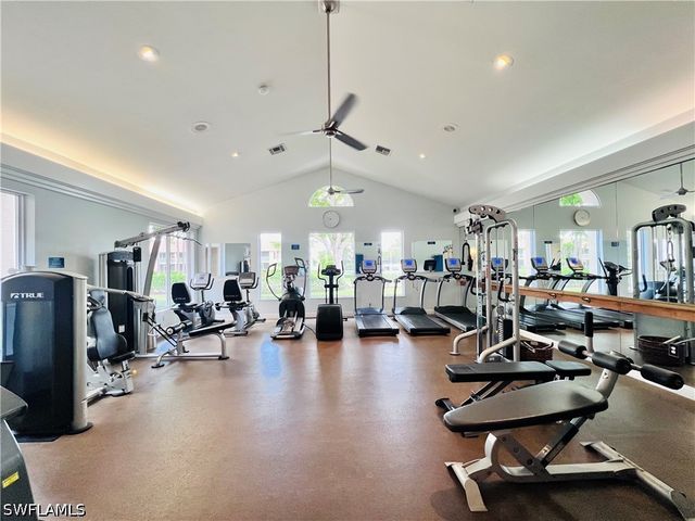 3250 W Crown Pointe BLVD 101, Naples, FL 34112