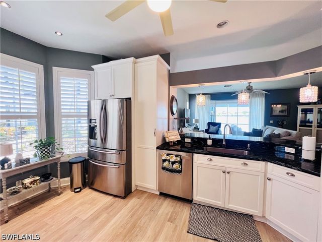 3250 W Crown Pointe BLVD 101, Naples, FL 34112