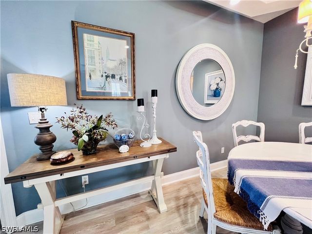 3250 W Crown Pointe BLVD 101, Naples, FL 34112