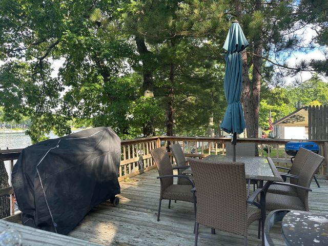 5211 N Red Maple Street, Sauble Twp, MI 49644