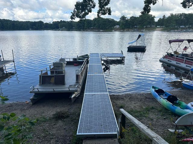 5211 N Red Maple Street, Sauble Twp, MI 49644