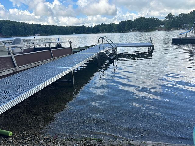 5211 N Red Maple Street, Sauble Twp, MI 49644