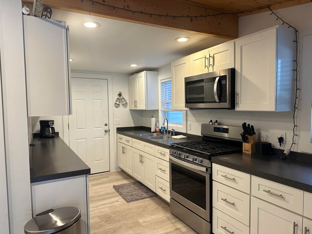 5211 N Red Maple Street, Sauble Twp, MI 49644