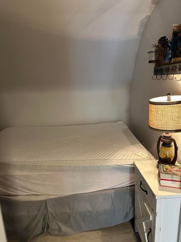 5211 N Red Maple Street, Sauble Twp, MI 49644