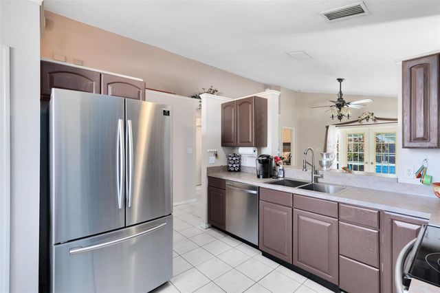 2404 SHELBY CIRCLE, Kissimmee, FL 34743