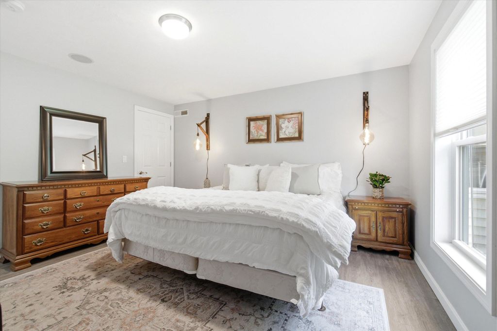 Image 42 of property listing at 90 Kings Highway, Hampton, NH 03842