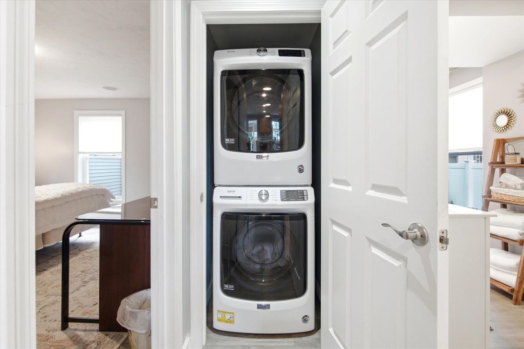 Image 50 of property listing at 90 Kings Highway, Hampton, NH 03842