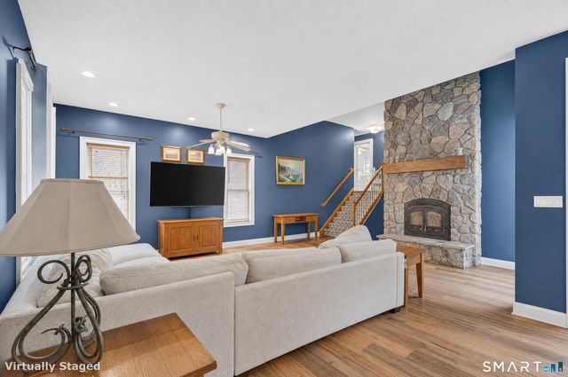 900 Racebrook Road, Orange, CT 06477