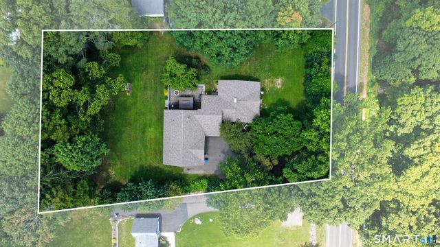 900 Racebrook Road, Orange, CT 06477