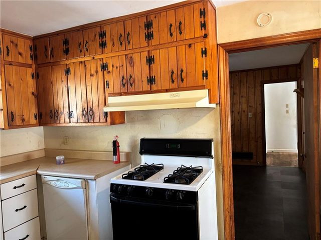 3265 Spreading Oak SW Drive, Atlanta, GA 30311