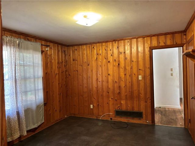 3265 Spreading Oak SW Drive, Atlanta, GA 30311