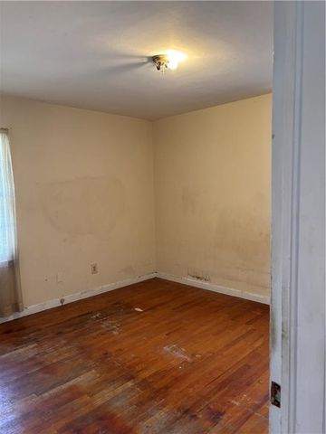 3265 Spreading Oak SW Drive, Atlanta, GA 30311