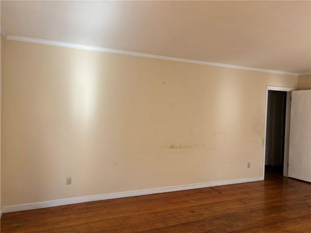 3265 Spreading Oak SW Drive, Atlanta, GA 30311