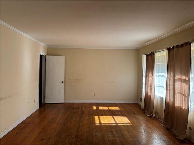 3265 Spreading Oak SW Drive, Atlanta, GA 30311