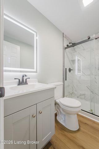 2706 Pioneer Rd, Louisville, KY 40216