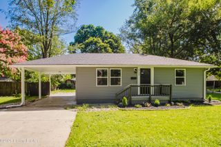 2706 Pioneer Rd, Louisville, KY 40216