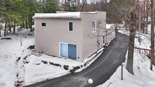 1202 Jackson Corners Road, Red Hook, NY 12571