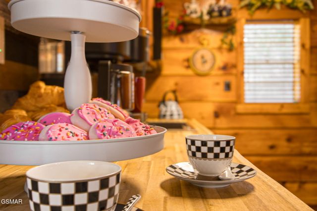 4424 & 4428 Grindstone Ridge Road, Pigeon Forge, TN 37863