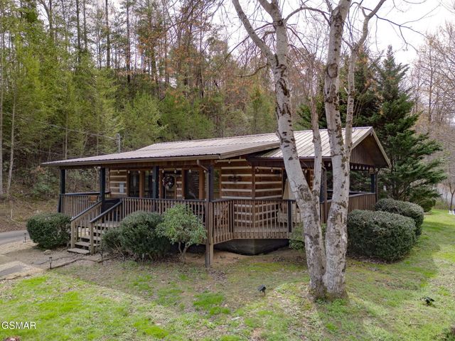 4424 & 4428 Grindstone Ridge Road, Pigeon Forge, TN 37863
