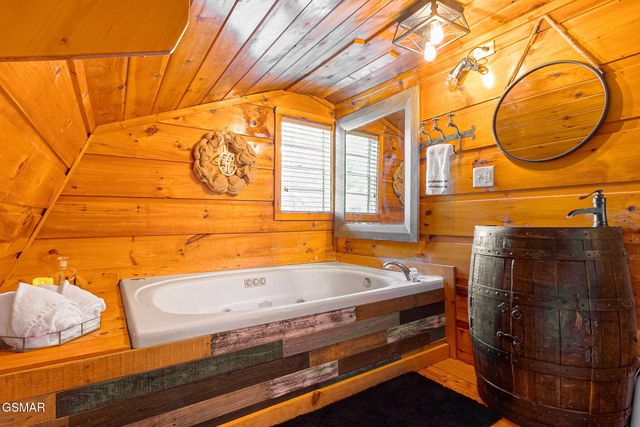 4424 & 4428 Grindstone Ridge Road, Pigeon Forge, TN 37863