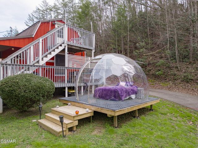 4424 & 4428 Grindstone Ridge Road, Pigeon Forge, TN 37863