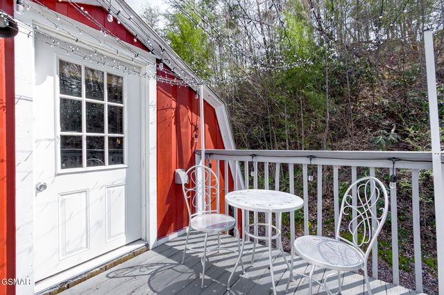 4424 & 4428 Grindstone Ridge Road, Pigeon Forge, TN 37863