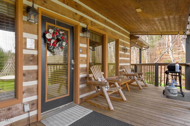 4424 & 4428 Grindstone Ridge Road, Pigeon Forge, TN 37863