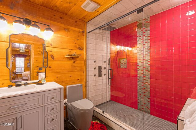 4424 & 4428 Grindstone Ridge Road, Pigeon Forge, TN 37863