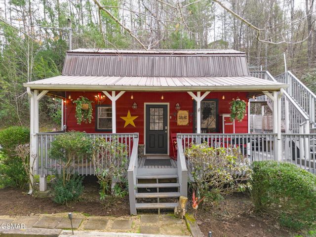 4424 & 4428 Grindstone Ridge Road, Pigeon Forge, TN 37863