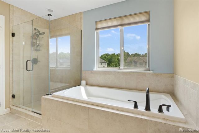 915 Appleton Court, Oakland, MI 48363