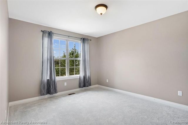 915 Appleton Court, Oakland, MI 48363