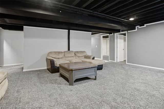 915 Appleton Court, Oakland, MI 48363