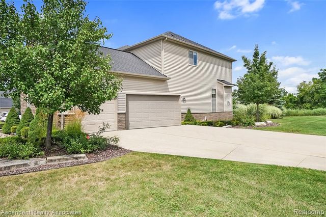 915 Appleton Court, Oakland, MI 48363