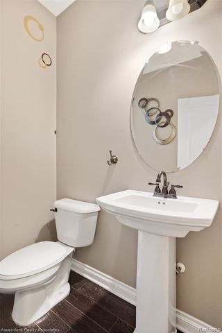 915 Appleton Court, Oakland, MI 48363
