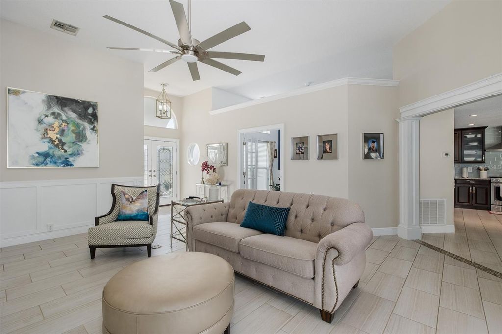 Image 9 of property listing at 17304 CARRIAGE WAY, Odessa, FL 33556