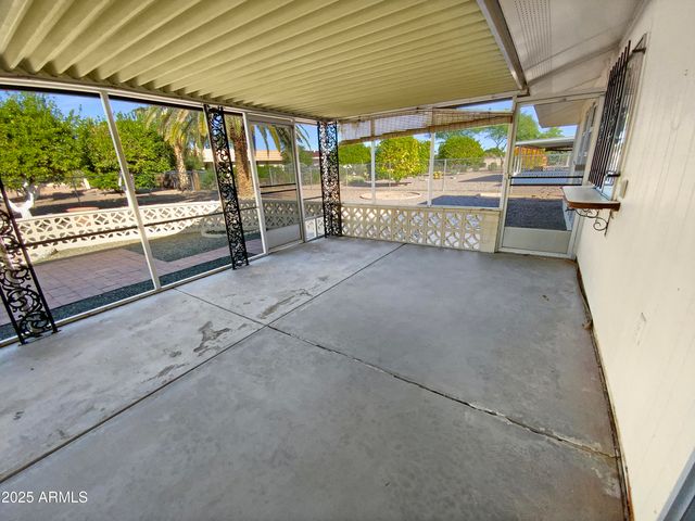 9806 W HUTTON Drive, Sun City, AZ 85351