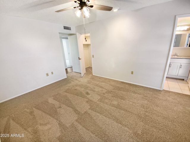 9806 W HUTTON Drive, Sun City, AZ 85351